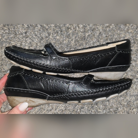 The Pikolinos Prygos Leather Laceless Oxford Comfort Shoes in women's size 6 - Picture 3 of 8